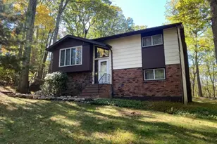13 Loyola Ct, Hopatcong, NJ 07843 - Photo 1