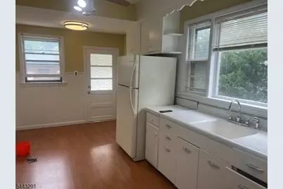 210 Walnut Ave, Cranford Township, NJ 07016 - Photo 7