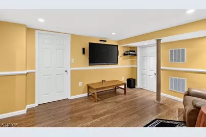 30 Hamilton Ln, Plainsboro Township, NJ 08536 - Photo 27