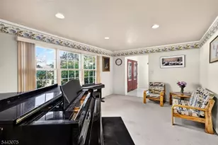 30 Hamilton Ln, Plainsboro Township, NJ 08536 - Photo 5
