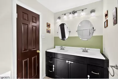 30 Hamilton Ln, Plainsboro Township, NJ 08536 - Photo 23