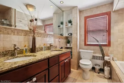 237 Sherwood Ave, Paterson, NJ 07502 - Photo 11