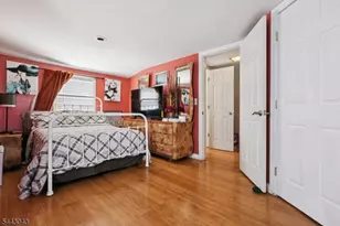 237 Sherwood Ave, Paterson, NJ 07502 - Photo 9