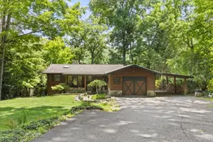 904 East End Rd, Stillwater, NJ 07860 - Photo 3