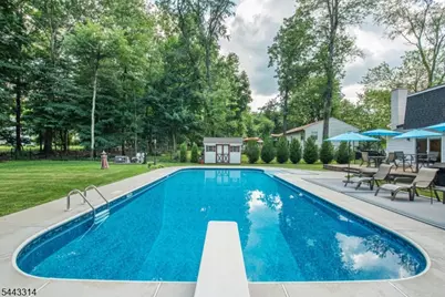 37 Camelot Dr, Mount Olive, NJ 07828 - Photo 5