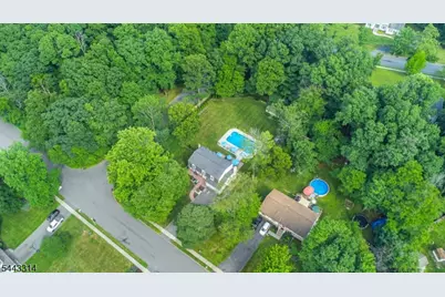 37 Camelot Dr, Mount Olive, NJ 07828 - Photo 43