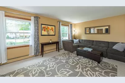 37 Camelot Dr, Mount Olive, NJ 07828 - Photo 9