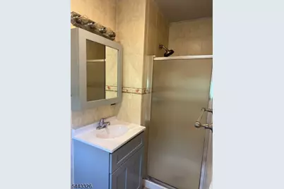 17 Daka Ct, Bloomfield, NJ 07003 - Photo 9