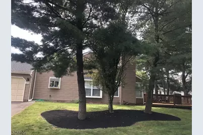 173 Jordans Cir, Franklin Township, NJ 08873 - Photo 3