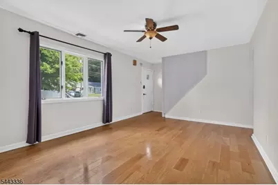 42 Woodcrest Dr, Livingston, NJ 07039 - Photo 3