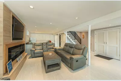 33 S Lakeside Ave, Jefferson Township, NJ 07849 - Photo 15