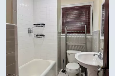 15 Walnut Pkwy #1, Montclair, NJ 07042 - Photo 11
