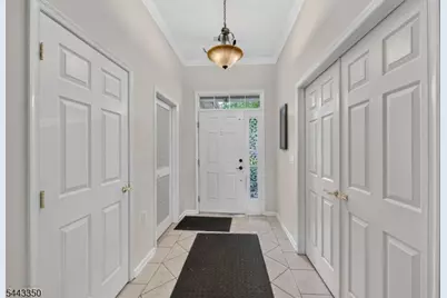 14 Daulton Dr, Franklin Township, NJ 08873 - Photo 7
