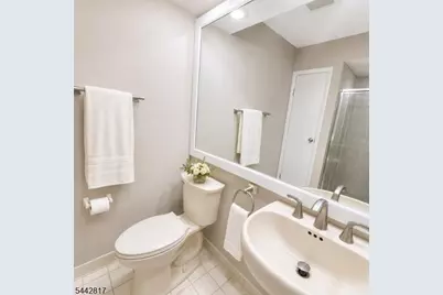 18 Ridgedale Dr, Clinton Township, NJ 08801 - Photo 17