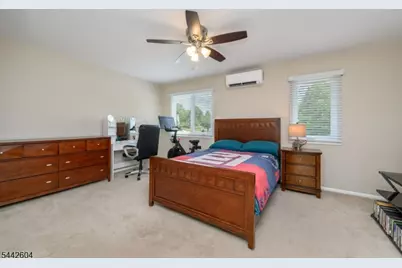 18 Holly Ct, Raritan Township, NJ 08822 - Photo 21