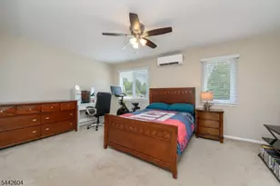 18 Holly Ct, Raritan Township, NJ 08822 - Photo 21