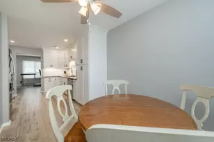 18 Holly Ct, Raritan Township, NJ 08822 - Photo 9