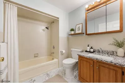 230 Vasser Dr, Piscataway Township, NJ 08854 - Photo 21