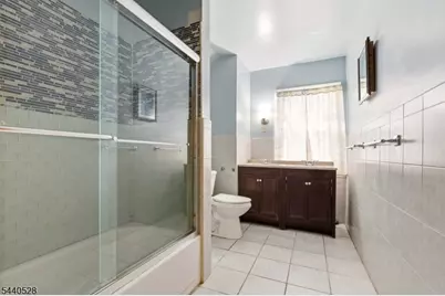 569 Berkeley Ave, Orange, NJ 07050 - Photo 37