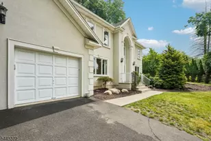 54 Church Ln, Wayne, NJ 07470 - Photo 3