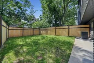 130 N 17th St, East Orange, NJ 07017 - Photo 43