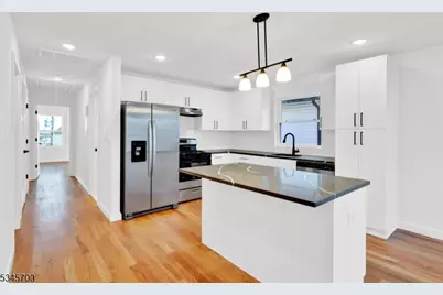 746 Seaport Dr #B, Elizabeth, NJ 07201 - Photo 3