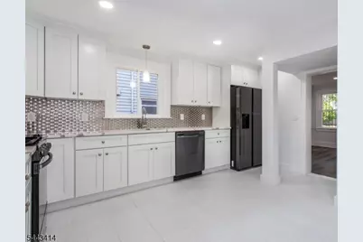 57 Goldsmith Ave, Newark, NJ 07112 - Photo 5