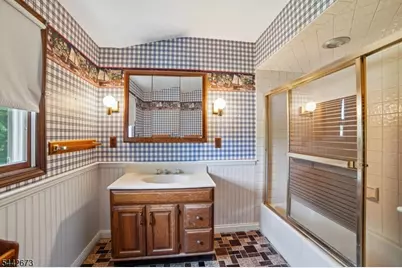 28 Nye Ave, Hanover Township, NJ 07981 - Photo 25