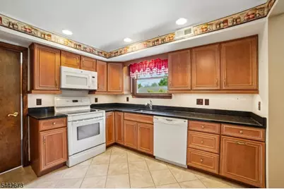 28 Nye Ave, Hanover Township, NJ 07981 - Photo 11