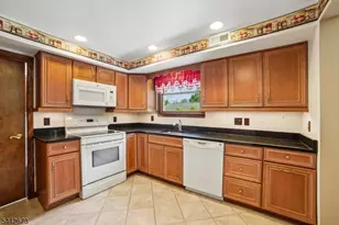 28 Nye Ave, Hanover Township, NJ 07981 - Photo 11