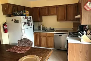 327 Larch Ct, Raritan Township, NJ 08822 - Photo 7