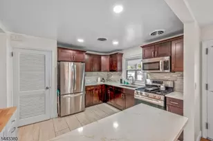 701 Denninger Rd, North Plainfield, NJ 07063 - Photo 9