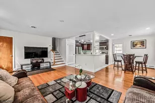 701 Denninger Rd, North Plainfield, NJ 07063 - Photo 3