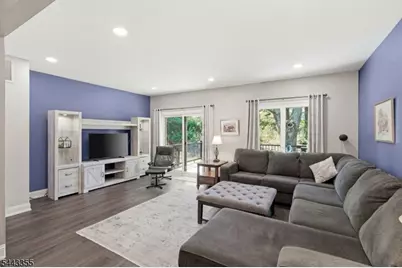 81 Canterberry Cir, Raritan Township, NJ 08822 - Photo 13