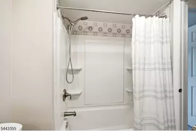 81 Canterberry Cir, Raritan Township, NJ 08822 - Photo 23