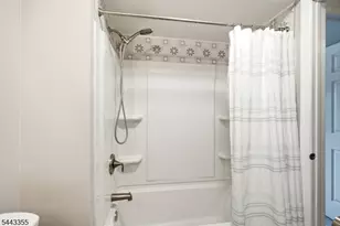 81 Canterberry Cir, Raritan Township, NJ 08822 - Photo 23