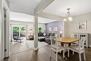 81 Canterberry Cir, Raritan Township, NJ 08822 - Photo 11