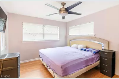 26 Cornell St, West Orange Township, NJ 07052 - Photo 17