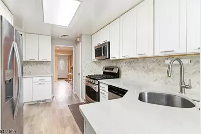 26 Cornell St, West Orange Township, NJ 07052 - Photo 5