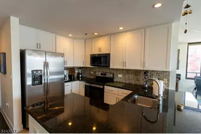 415 Newark St #5A, Hoboken, NJ 07030 - Photo 7