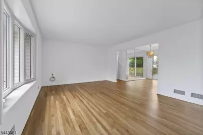 46 Daka Ct, Bloomfield, NJ 07003 - Photo 5