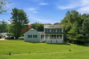 12 Mountain View St, Hamburg, NJ 07419 - Photo 3