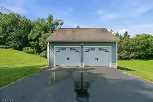 12 Mountain View St, Hamburg, NJ 07419 - Photo 29