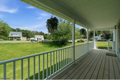 12 Mountain View St, Hamburg, NJ 07419 - Photo 5