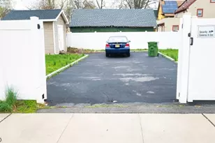 824 Chestnut St, Roselle, NJ 07203 - Photo 9