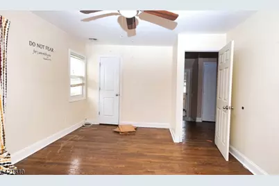 824 Chestnut St, Roselle, NJ 07203 - Photo 21