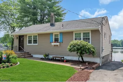 3 Duck Point Trl, Jefferson Township, NJ 07885 - Photo 1