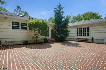 901 South Orange Ave, Millburn, NJ 07078 - Photo 21