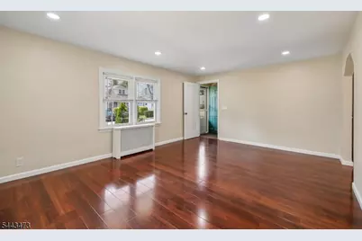 19 Rosedale Ave #1, Montclair, NJ 07042 - Photo 5