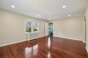 19 Rosedale Ave, Montclair, NJ 07042 - Photo 5